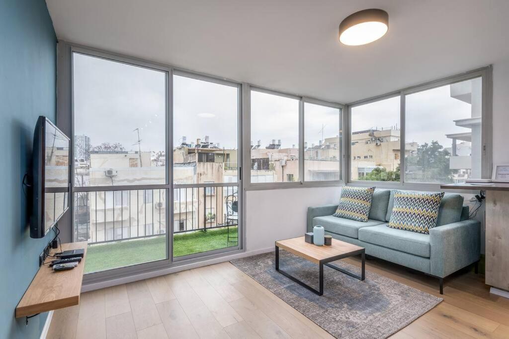 Yirmeyahou Suites By Sea U Tlv Tel Aviv Esterno foto